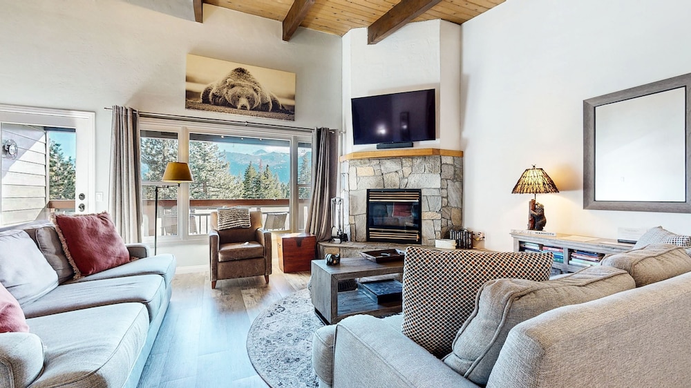 Condo, 3 Bedrooms