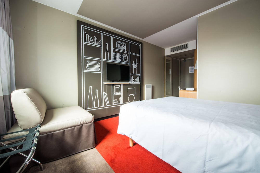 Standard Double Room, 1 Double Bed - Photo 8