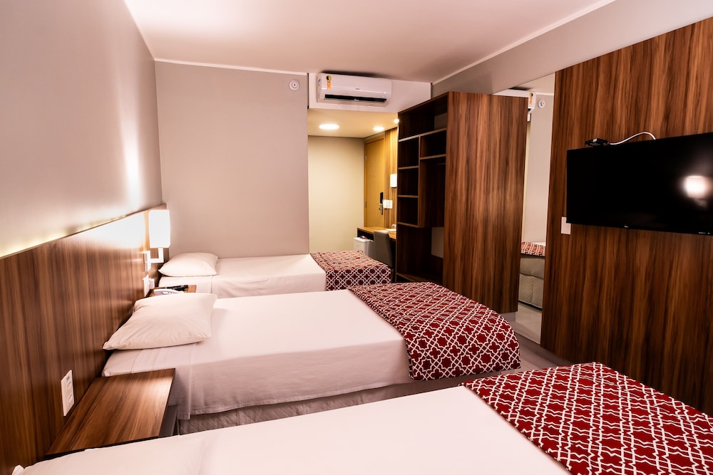 Economy Triple Room, 3 Twin Beds - Photo 4