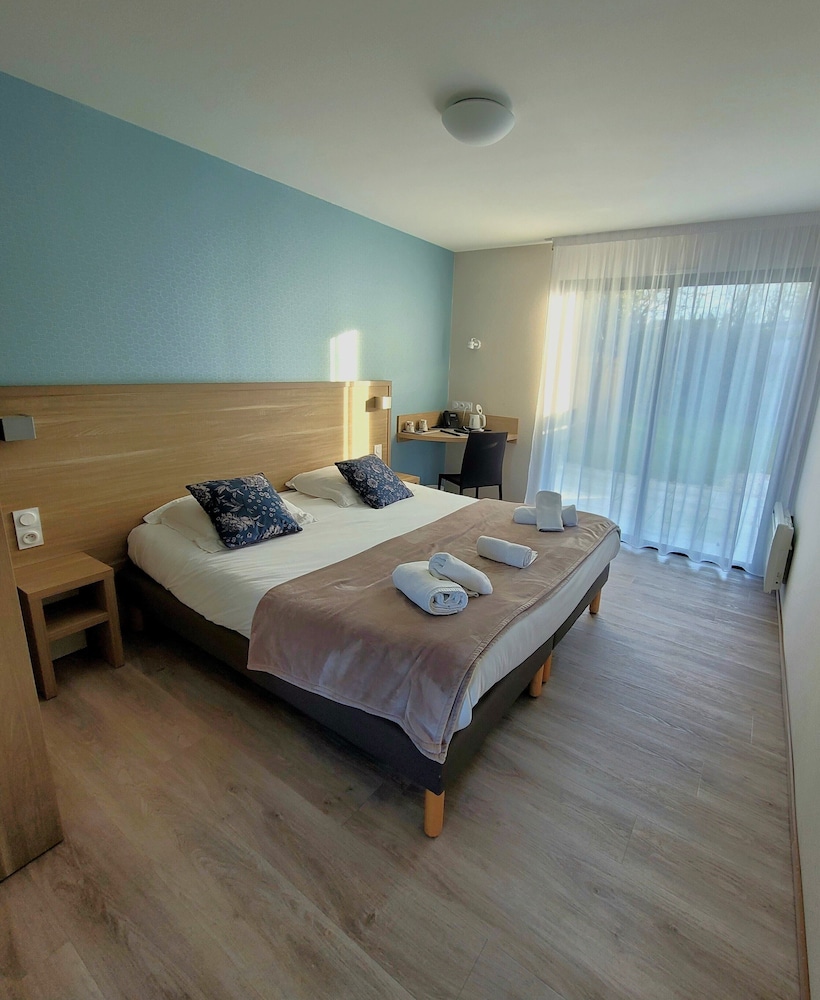 Comfort Double Room, 1 Queen Bed, Garden Area photo 3