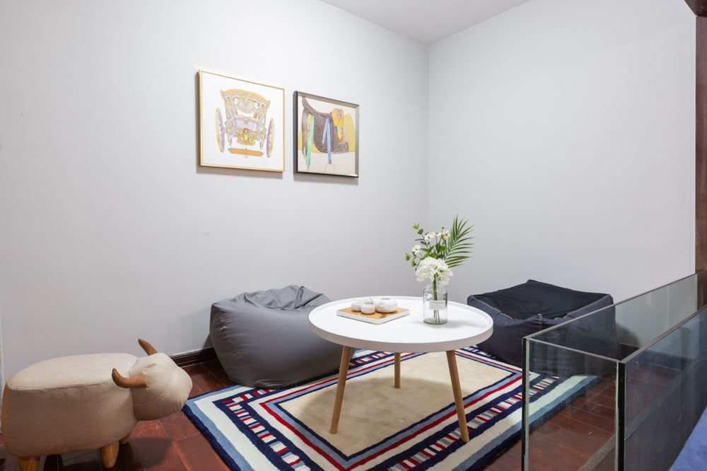 Basic Apartment, 3 Bedrooms, Non Smoking photo 3