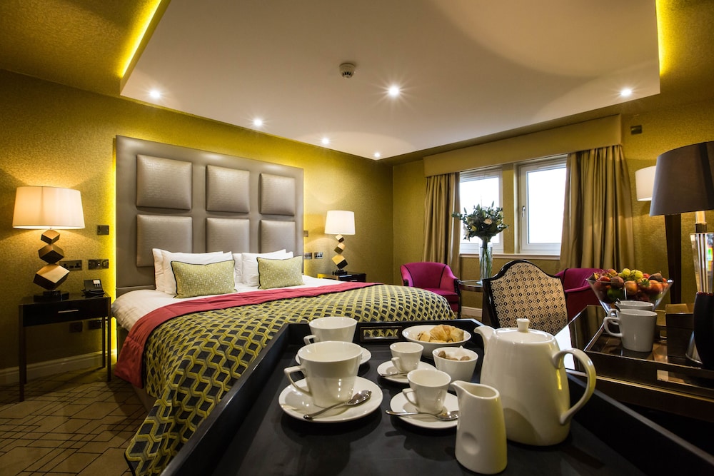 Deluxe Room, 1 King Bed with Sofa bed, Non Smoking (with Sofabed) - Photo 2