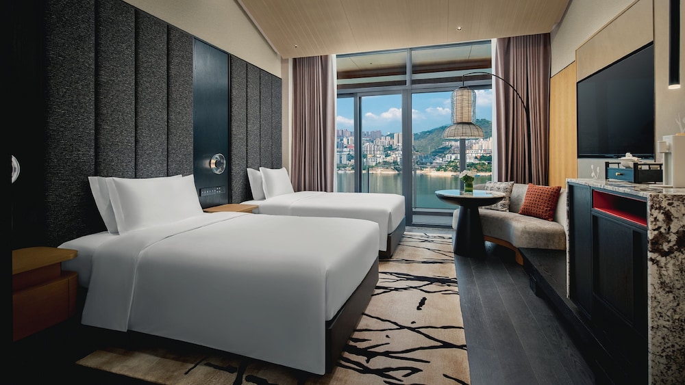 2 Double Standard River View