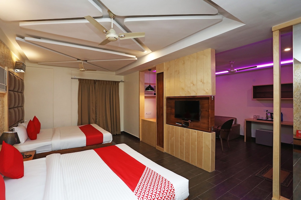 Deluxe Double Or Twin Room, 1 King Bed photo 2