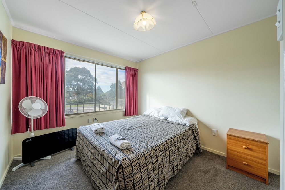 Apartment, 1 Bedroom (1 Queen and 1 Single Beds) photo 1
