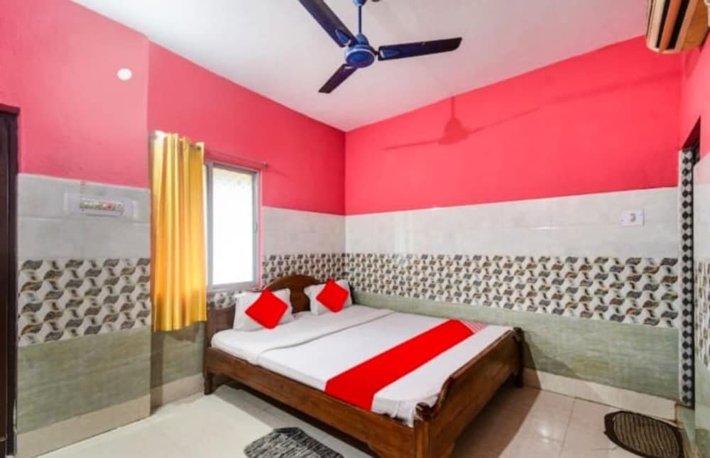 Deluxe Double Room, Multiple Beds, City View