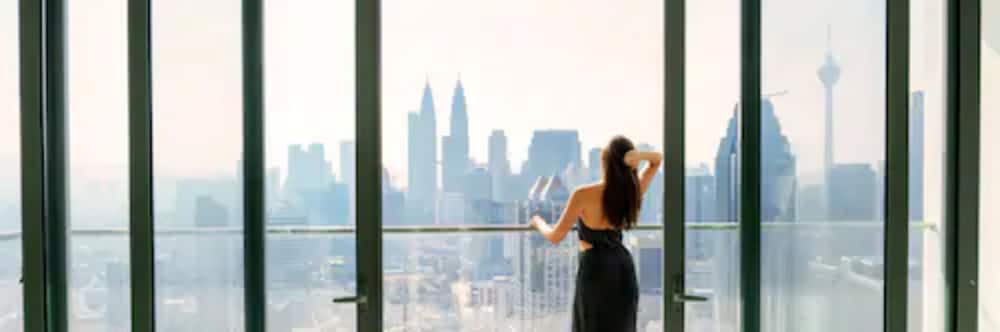 Skyline Executive Suite photo 2