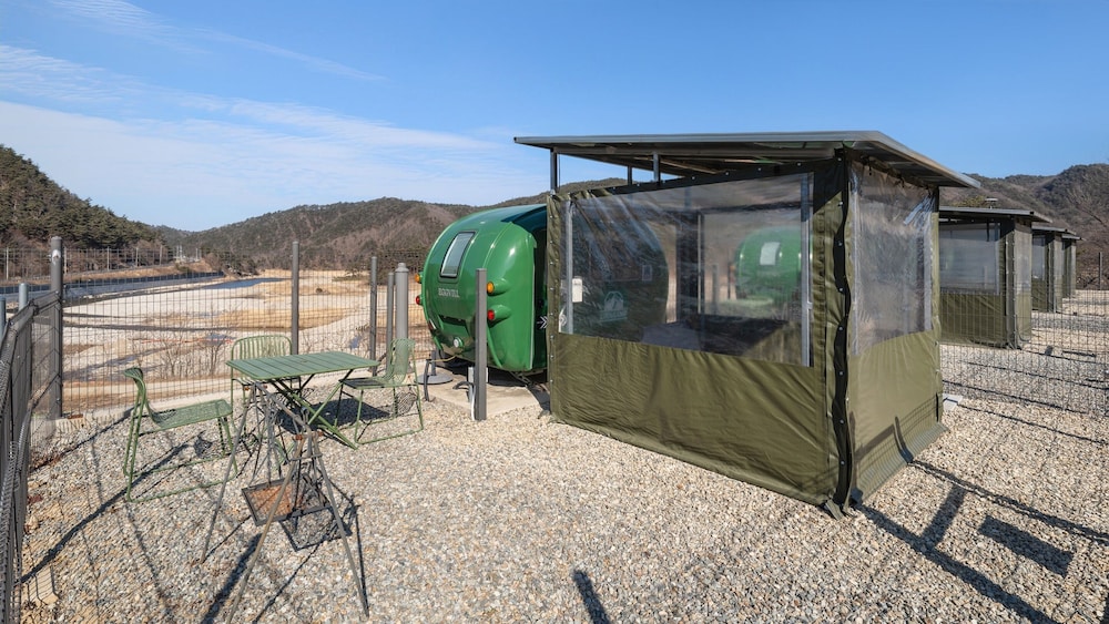 Basic Room, 1 Bedroom (Gamseong Caravan 10) photo 2