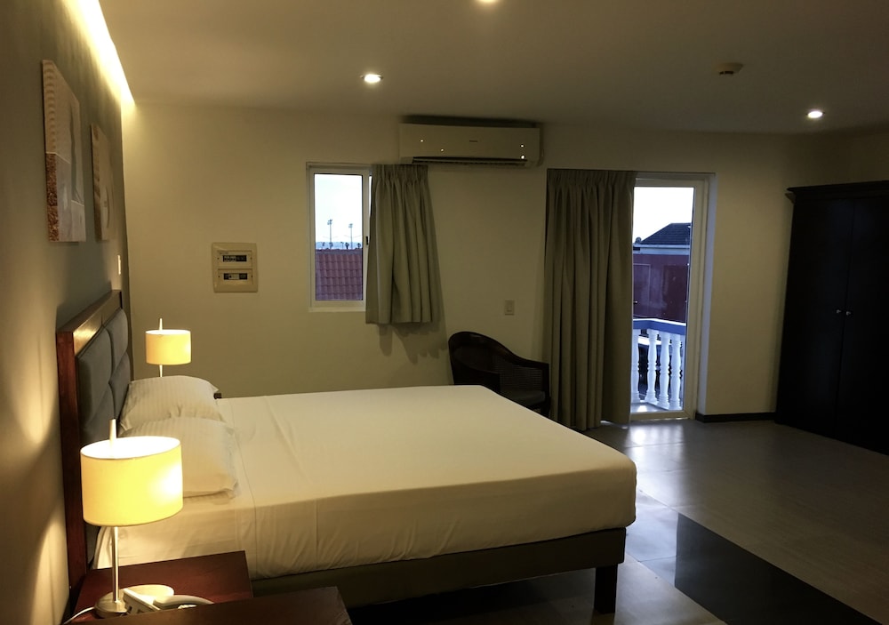 Comfort Studio Suite, Balcony, City View photo 2