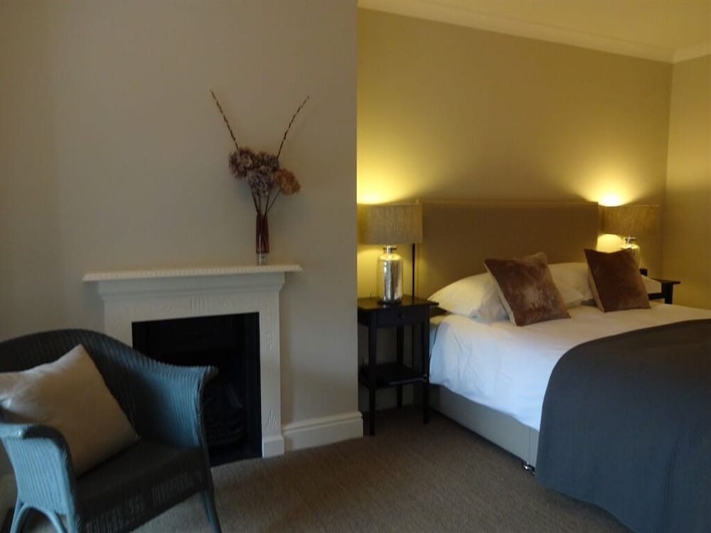 Superior Double Room, Ensuite, Garden View (Shower & Bath-Davies) photo 2
