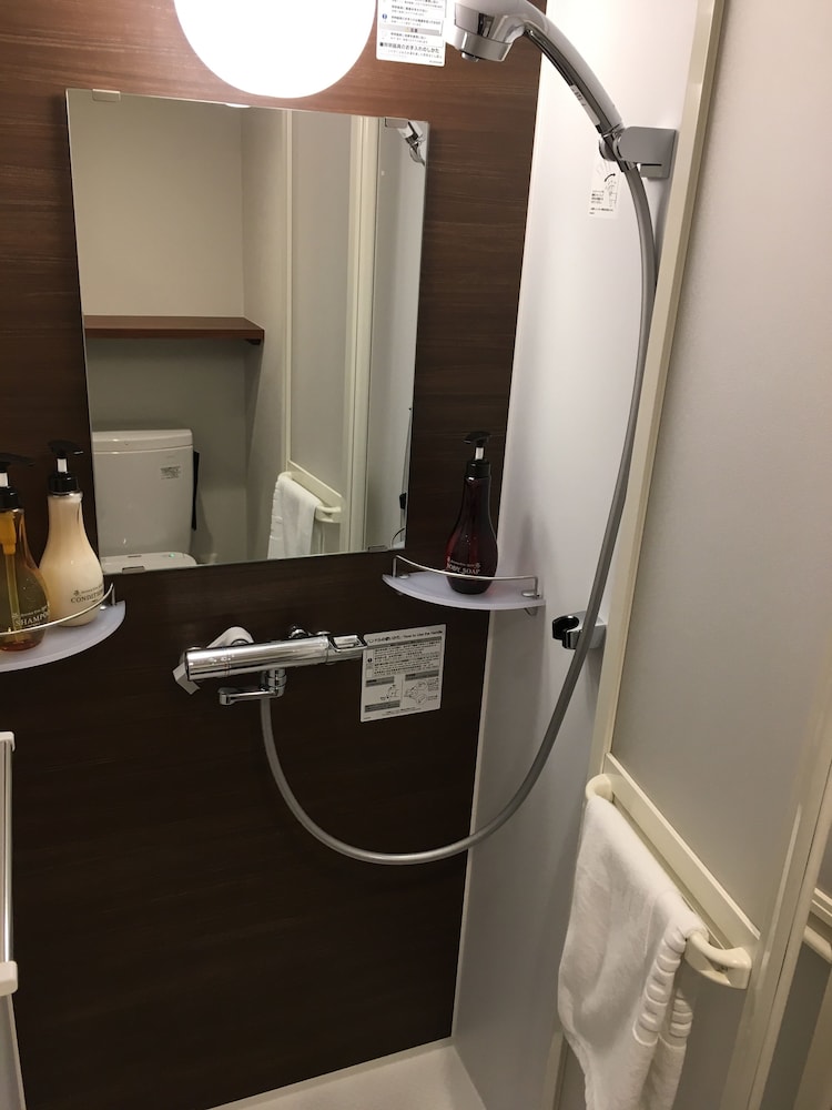 Twin Room W/4 Nights Non Smoking(No Cleaning) thumbnail 6