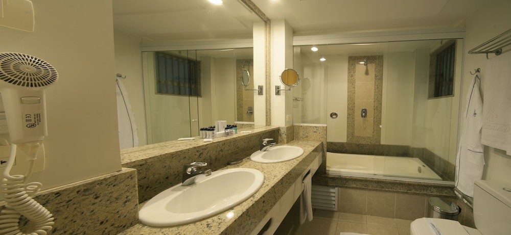 Luxury Double Room, Sea View thumbnail 6