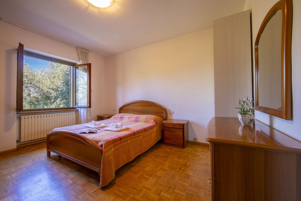 Family Apartment, Multiple Bedrooms (Villa Maria Paola)