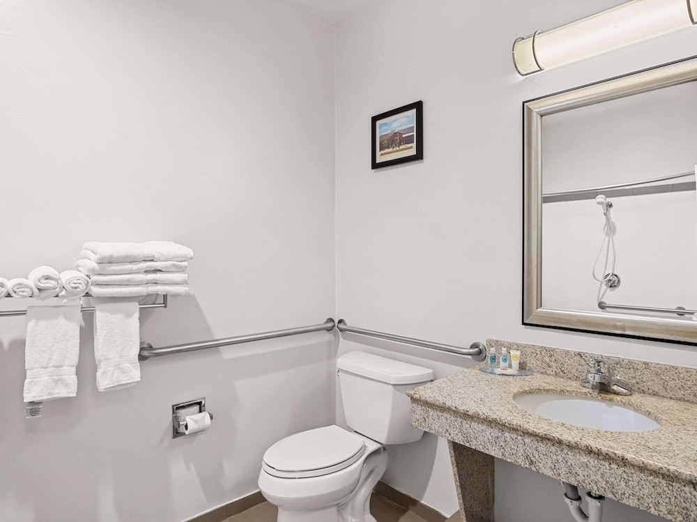 Suite, Multiple Beds, Accessible, Non Smoking - Photo 3