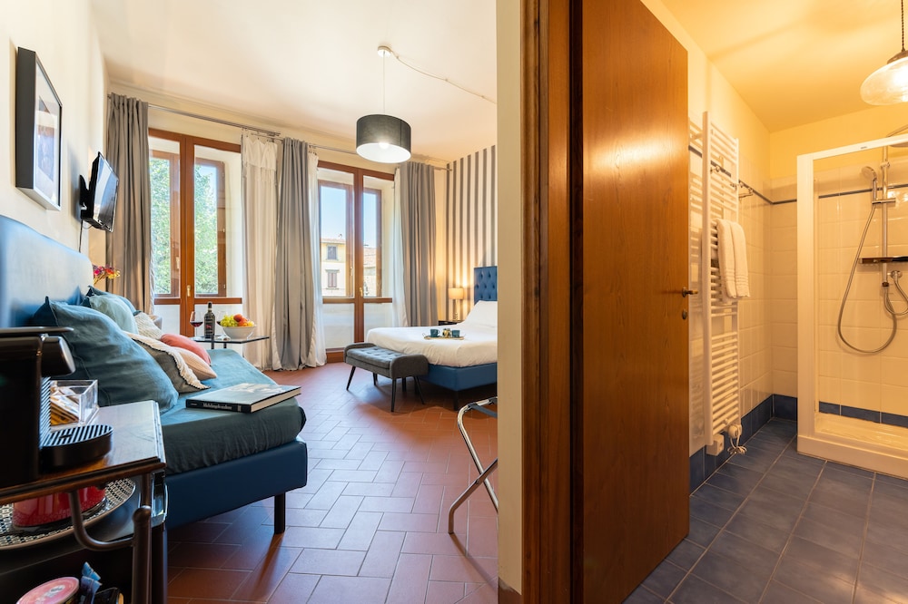 Panoramic Triple Room, 1 Bedroom, Air conditioning, City View photo 3