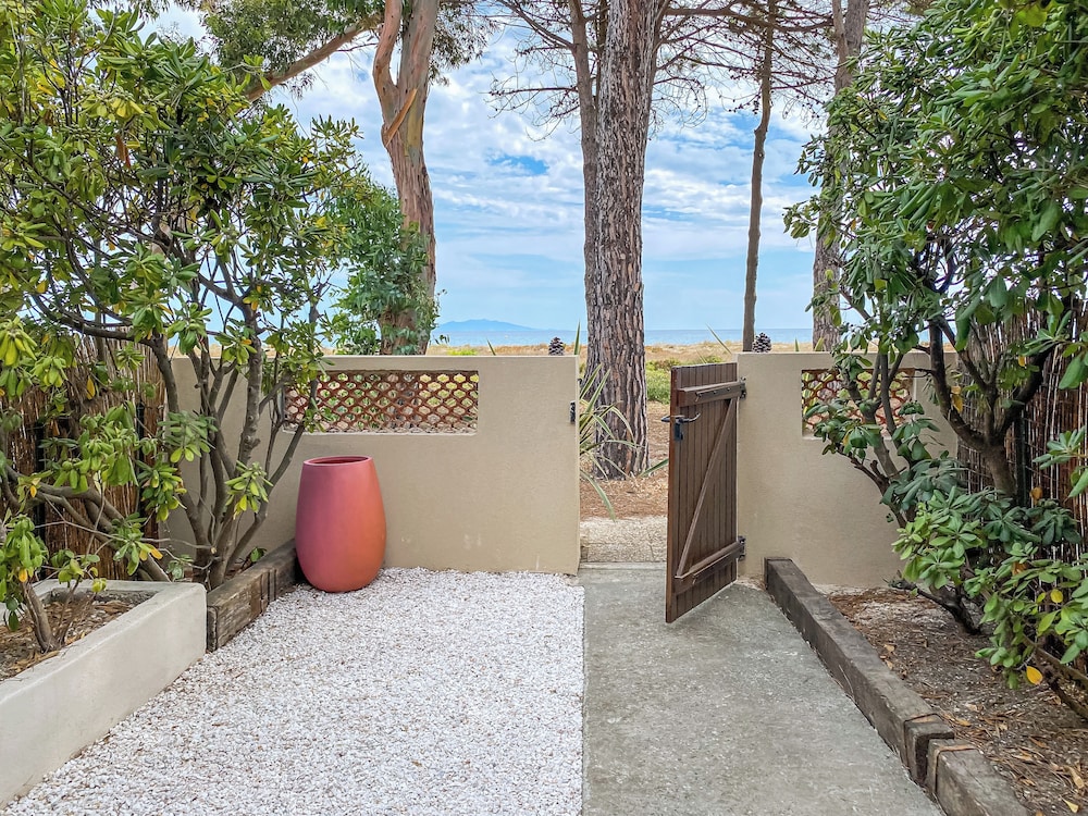 Studio, Beach View photo 3