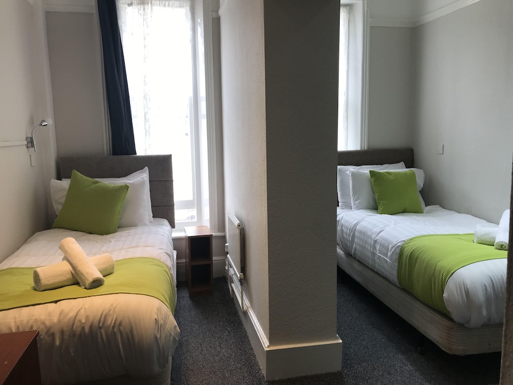 Deluxe Quadruple Room photo 2
