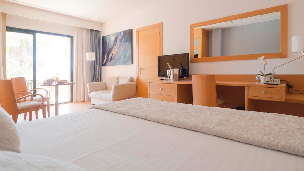 Double Room - Photo 9