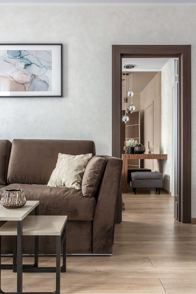 Luxury Apartment, 1 Queen Bed with Sofa bed