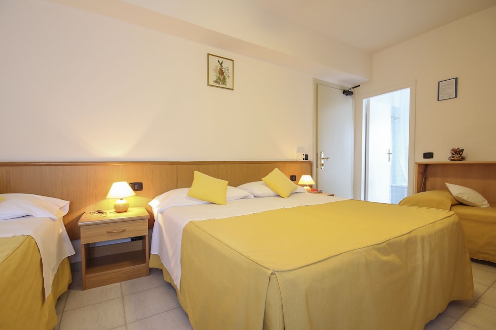Quadruple Room photo 1