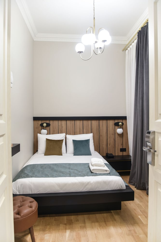 Economy Double Room photo 1