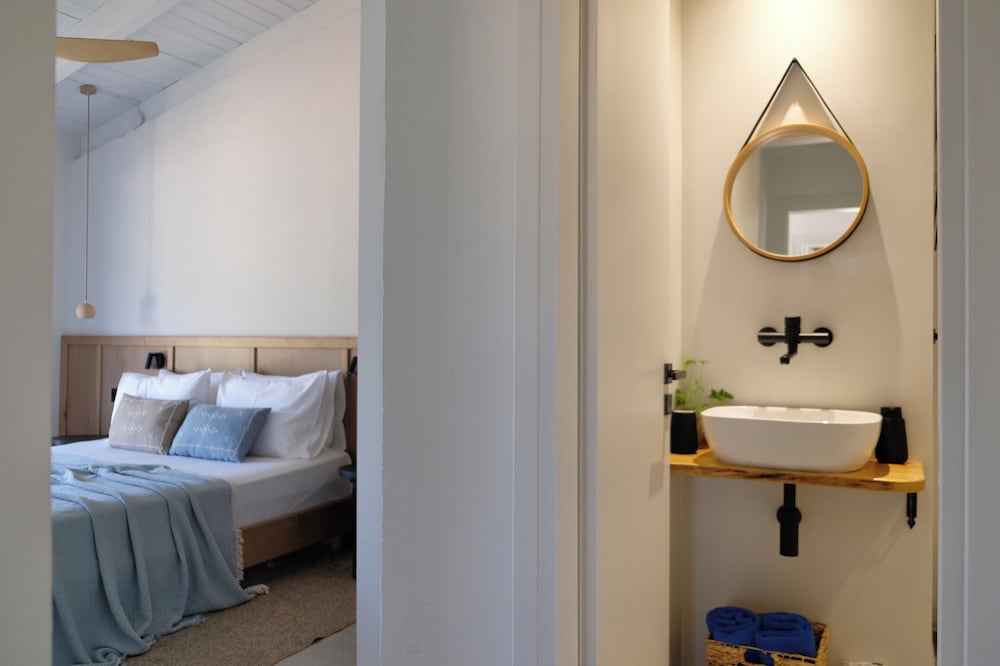 Deluxe Apartment, 3 Bedrooms, Kitchen, Sea View