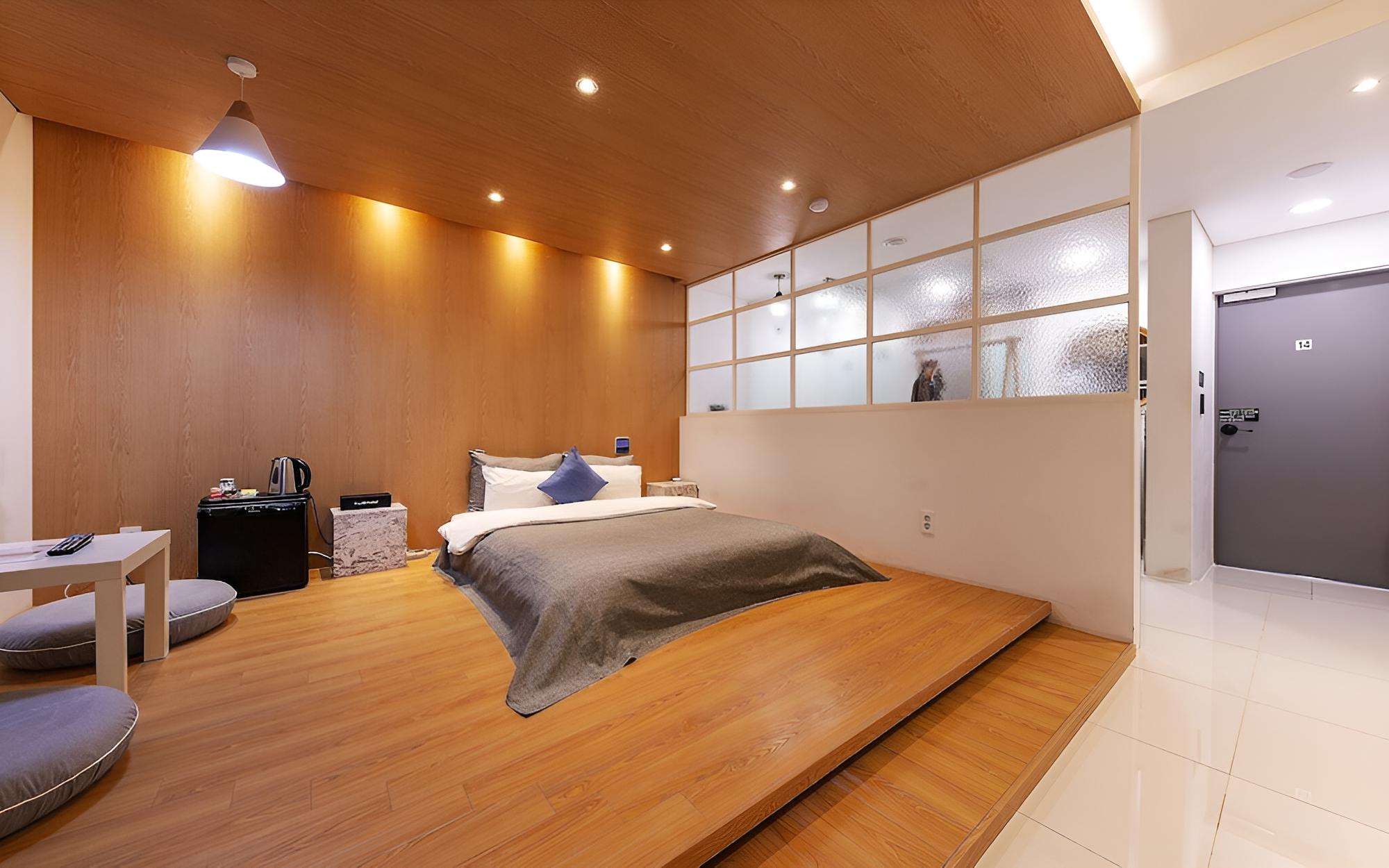 Room (First Superior (No314)) - Photo 3