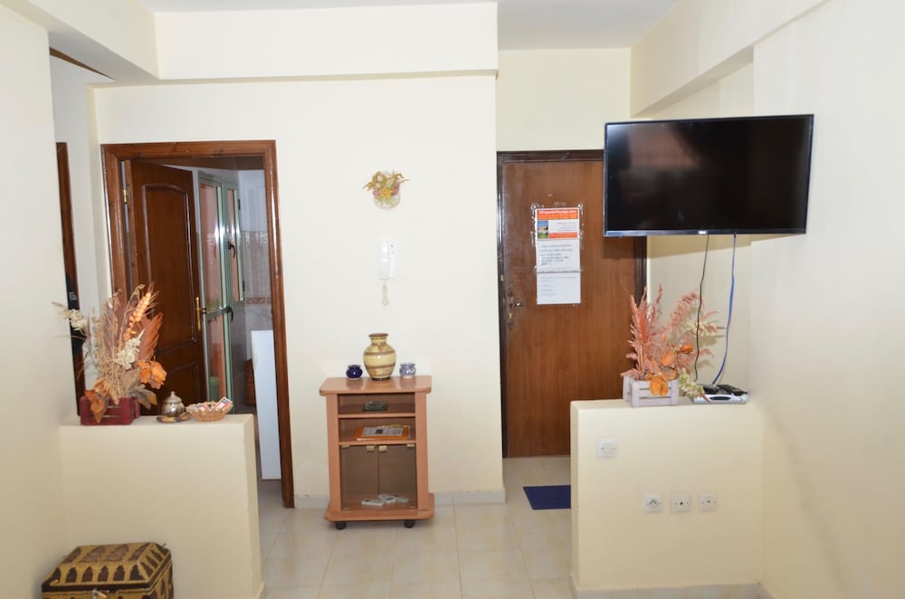 Apartment, 2 Bedrooms, Smoking, Balcony
