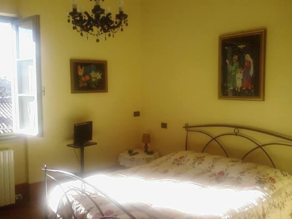 Twin Room, 2 Twin Beds photo 3