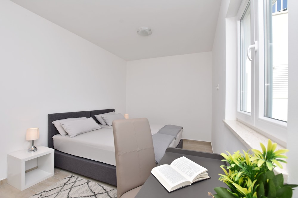Apartment (A3)
