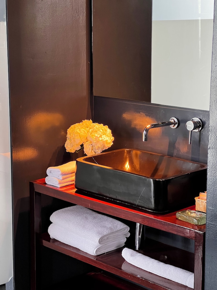 Standard Room - Photo 17