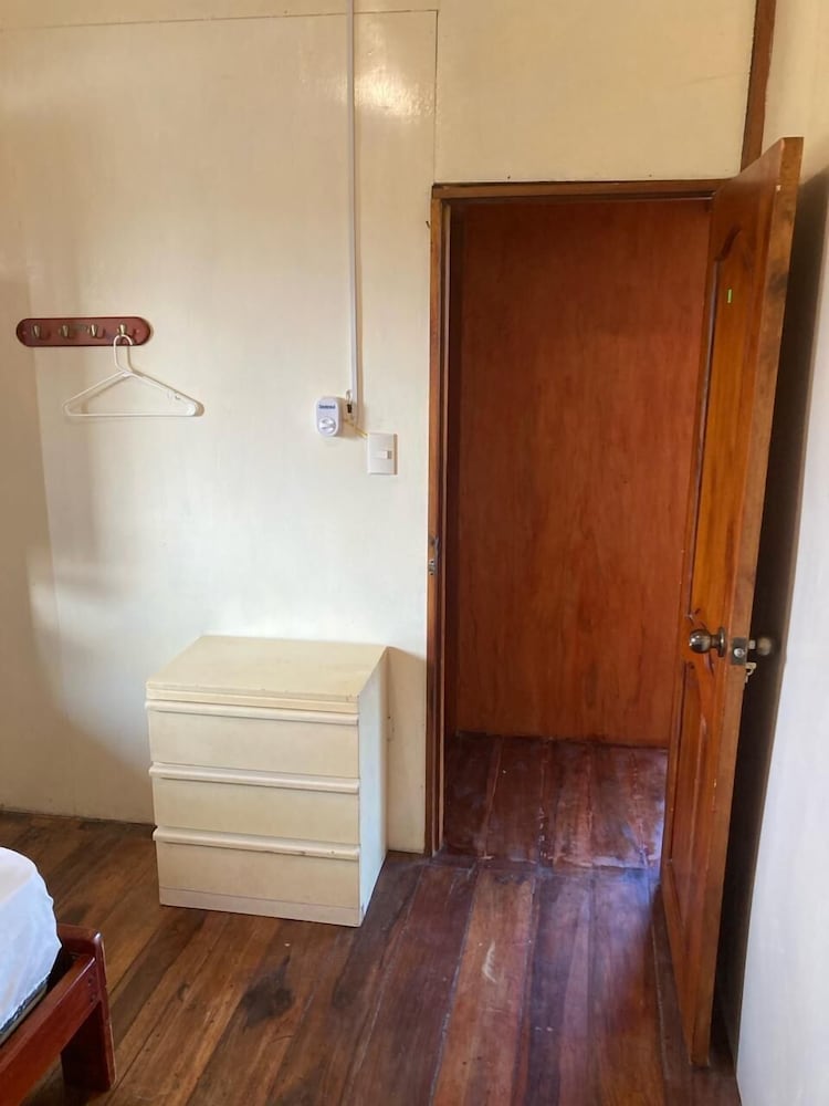 Basic Cabin photo 3