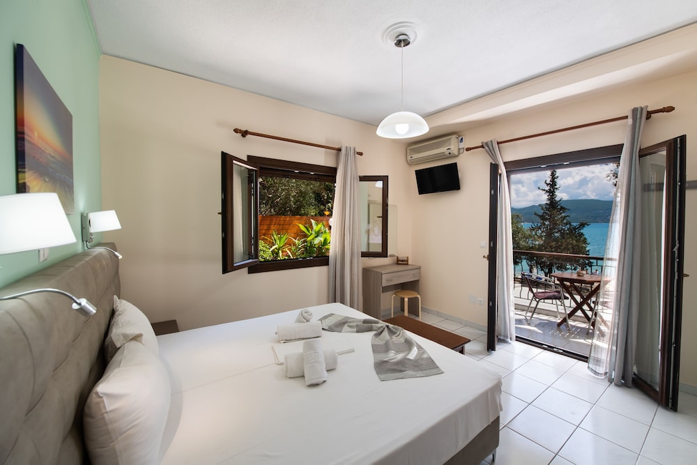 Studio, Sea View (for 2) photo 1
