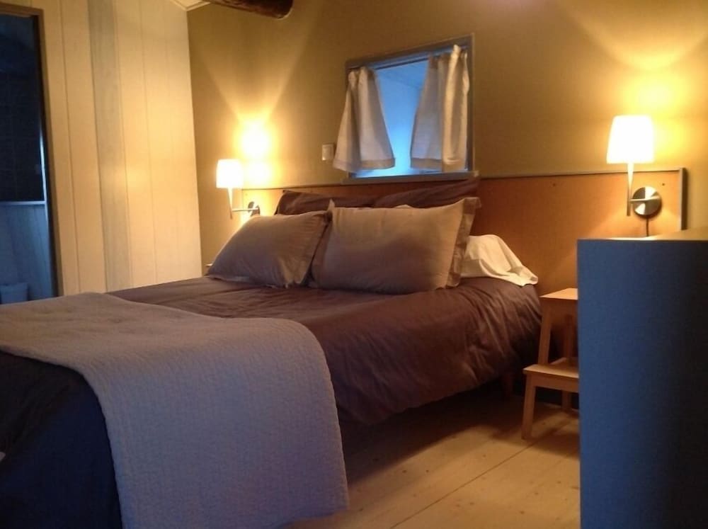 Double Room (Colombier) photo 2