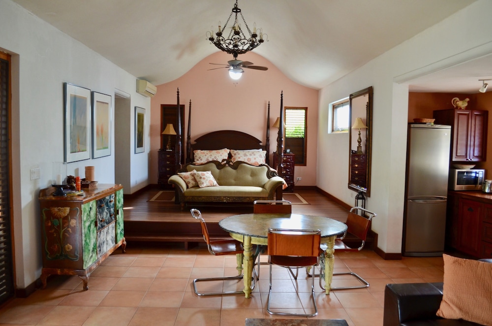 Gardenia Villa 1 King Bed, Ocean View photo 1