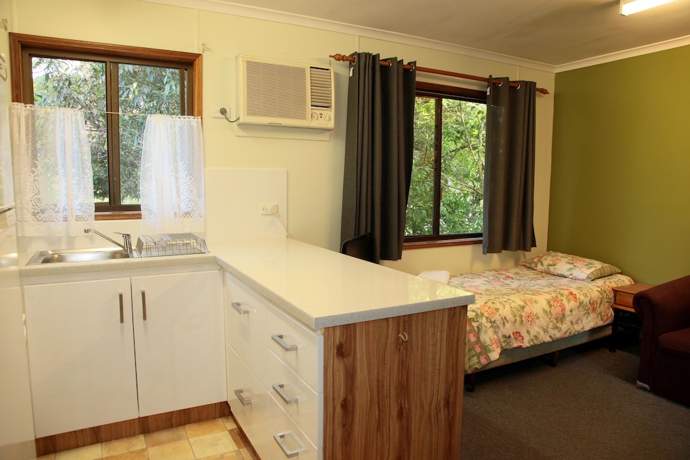 Standard Suite, 1 Bedroom, Non Smoking, Kitchen (Blue Cottage) photo 3