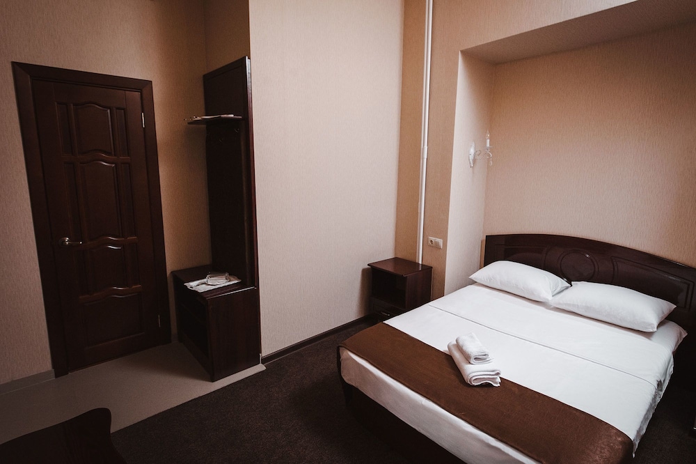 Economy Double Room photo 2