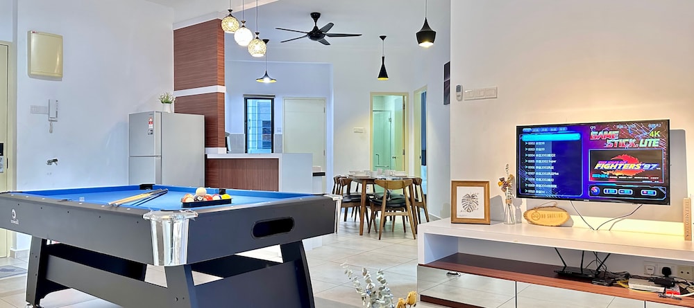 Comfort Apartment, 3 Bedrooms, Accessible, City View photo 2