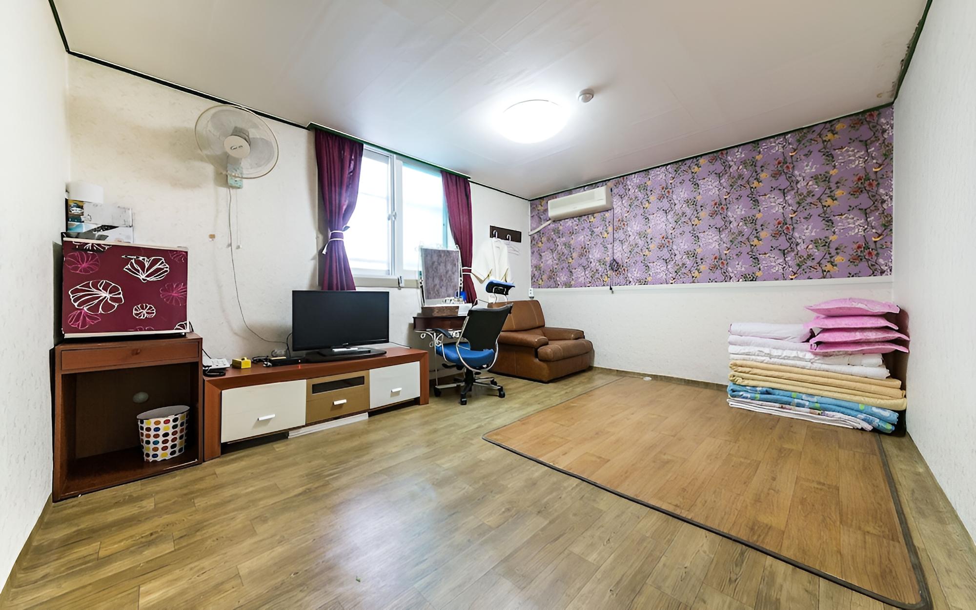 Room (Standard Room (Ondol)) - Photo 1