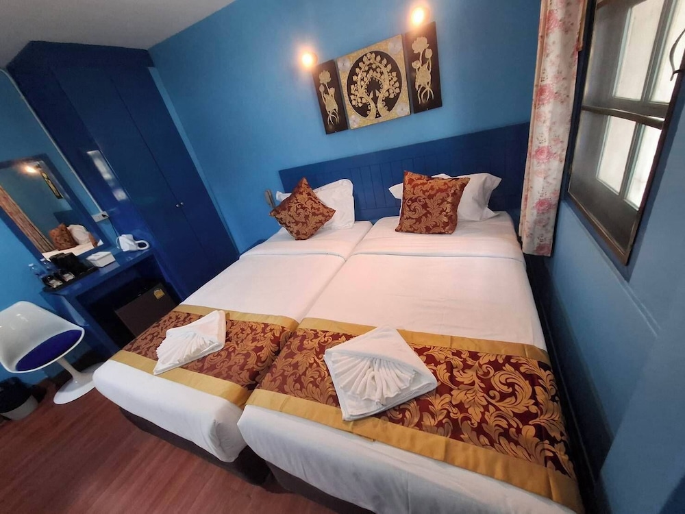Standard Twin Room photo 2