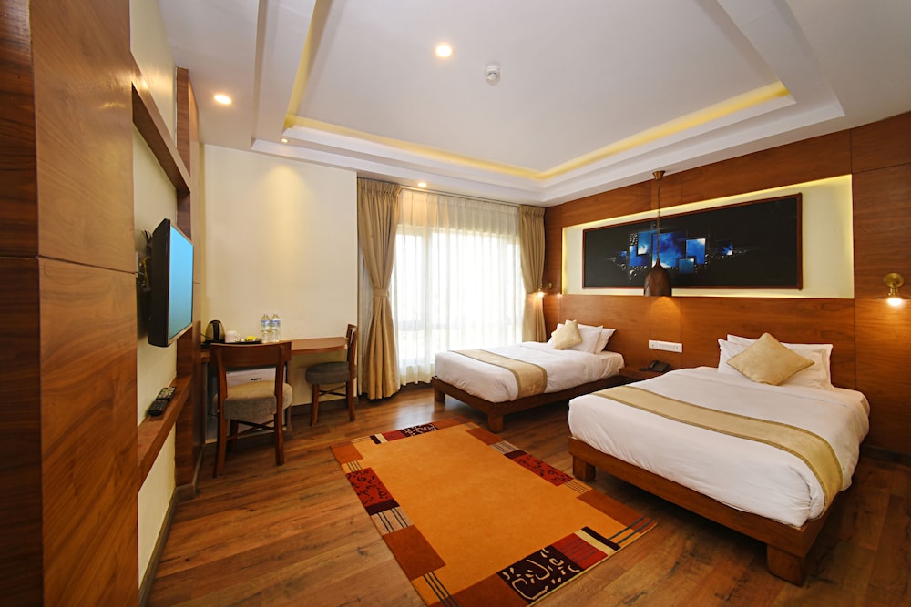 Deluxe Twin Room, 2 Bedrooms, Non Smoking, City View photo 3