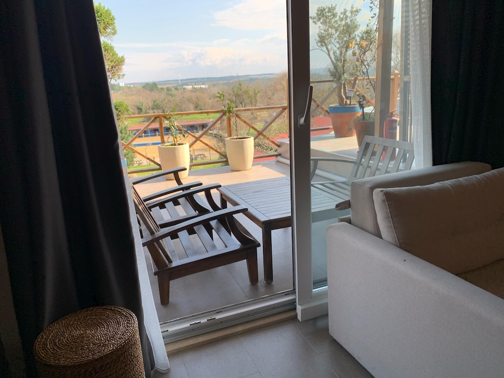 Swiat with Kitchen & Nature View photo 3