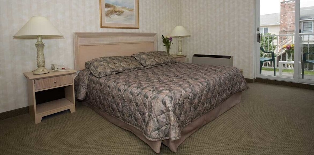 Standard Room, 1 King Bed - Photo 1