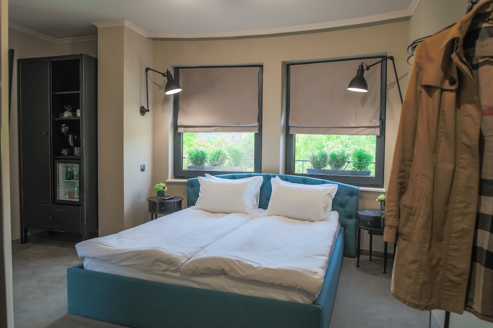Double Room (1) photo 3