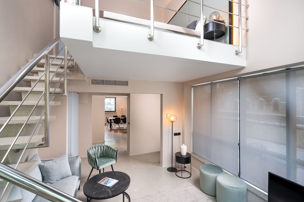 Duplex, 2 Bedrooms, Terrace photo 3