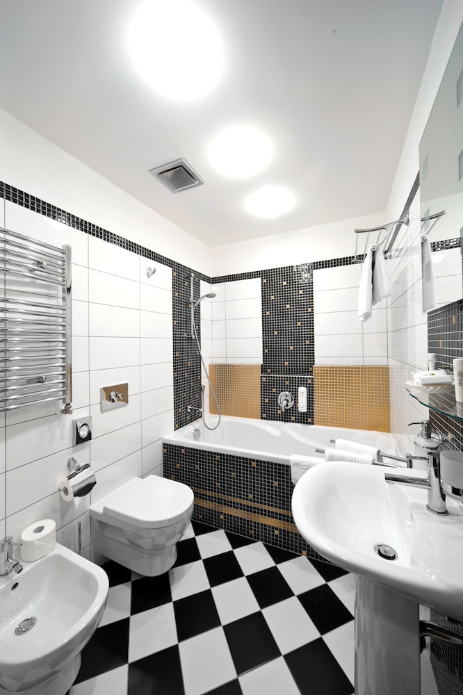 Luxury Double Room with Garden View photo 1