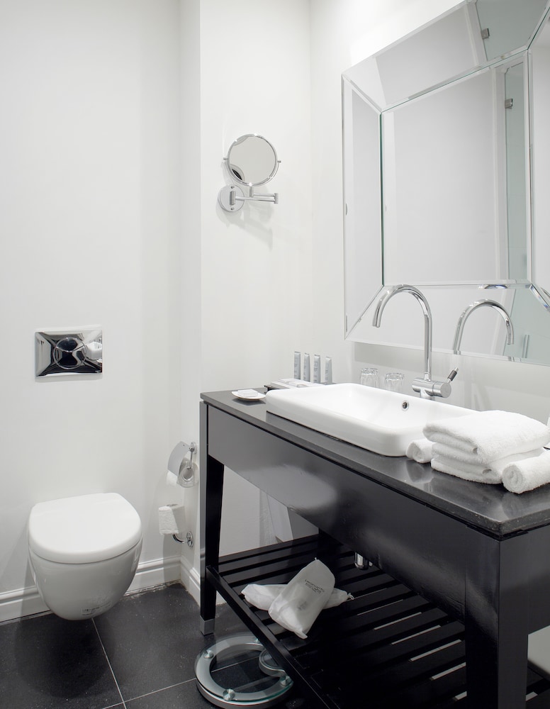 Executive Room (Leonardo)