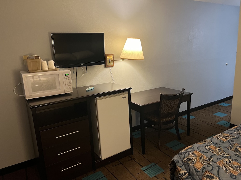 Room, 1 Queen Bed, Non Smoking photo 2