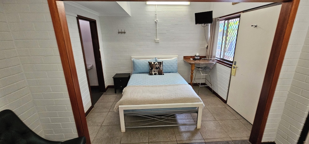 Family Room, Lanai photo 1