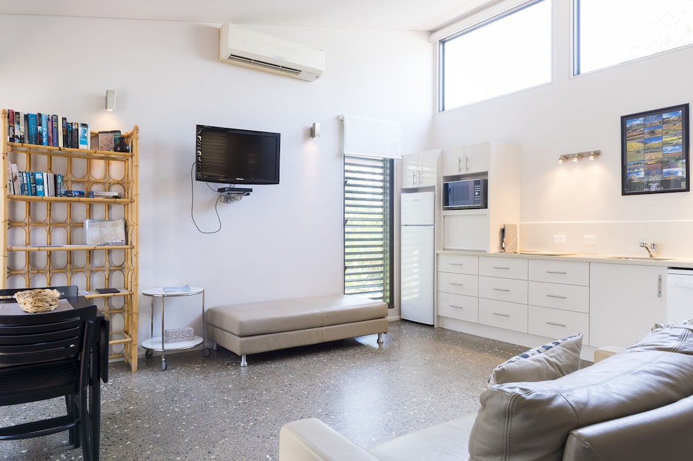 Standard Apartment, 1 Bedroom, Non Smoking, Kitchen (Hyams)
